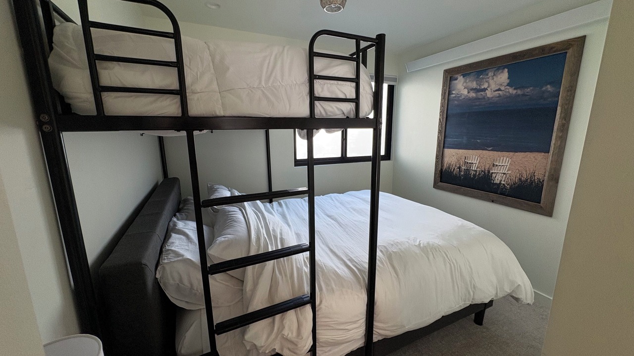 Photo of Bedroom in Warm Springs