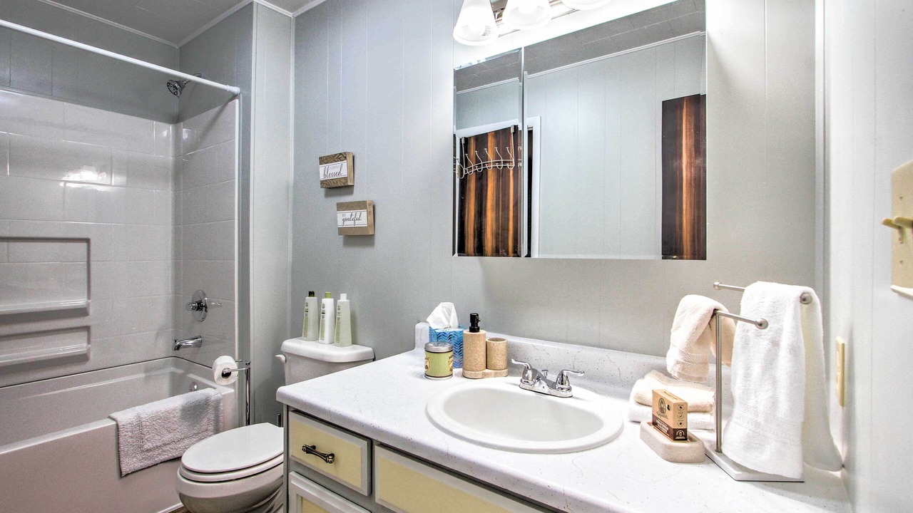 Photo of Bathroom in Bynum