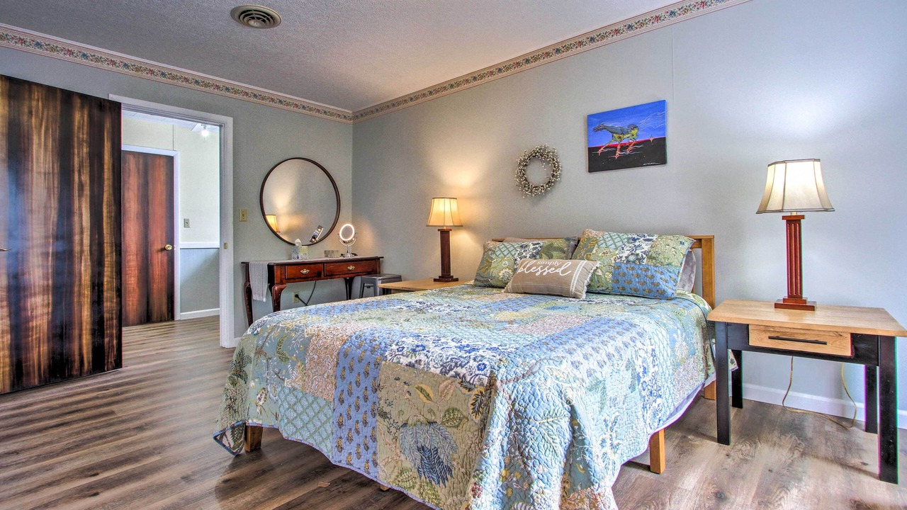 Photo of Bedroom in Bynum