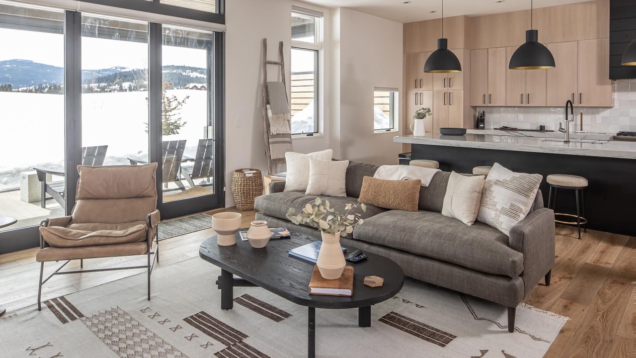 Photo of Livingroom in Big Sky Meadow Village