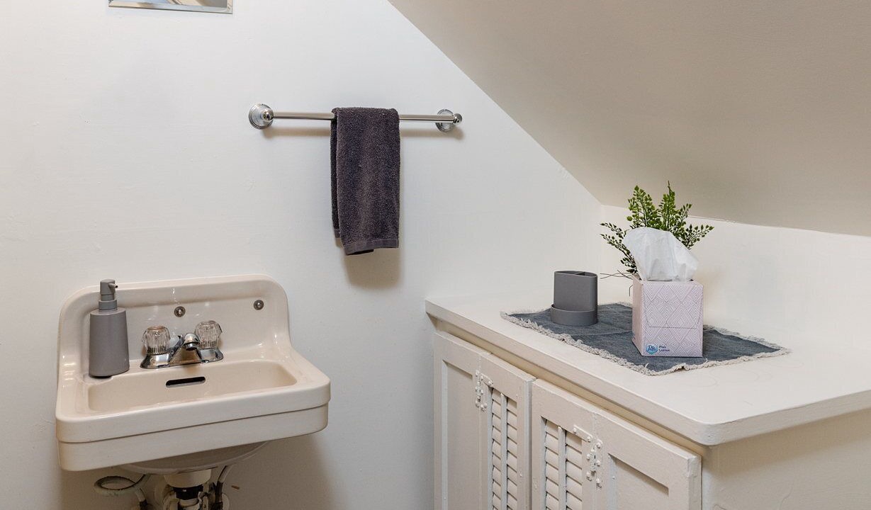 Photo of Bathroom in Central Rim