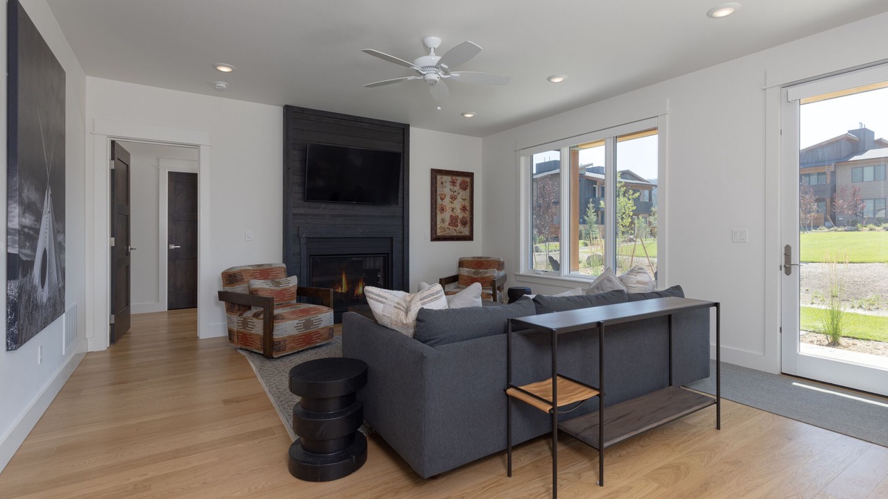 Photo of Livingroom in Big Sky