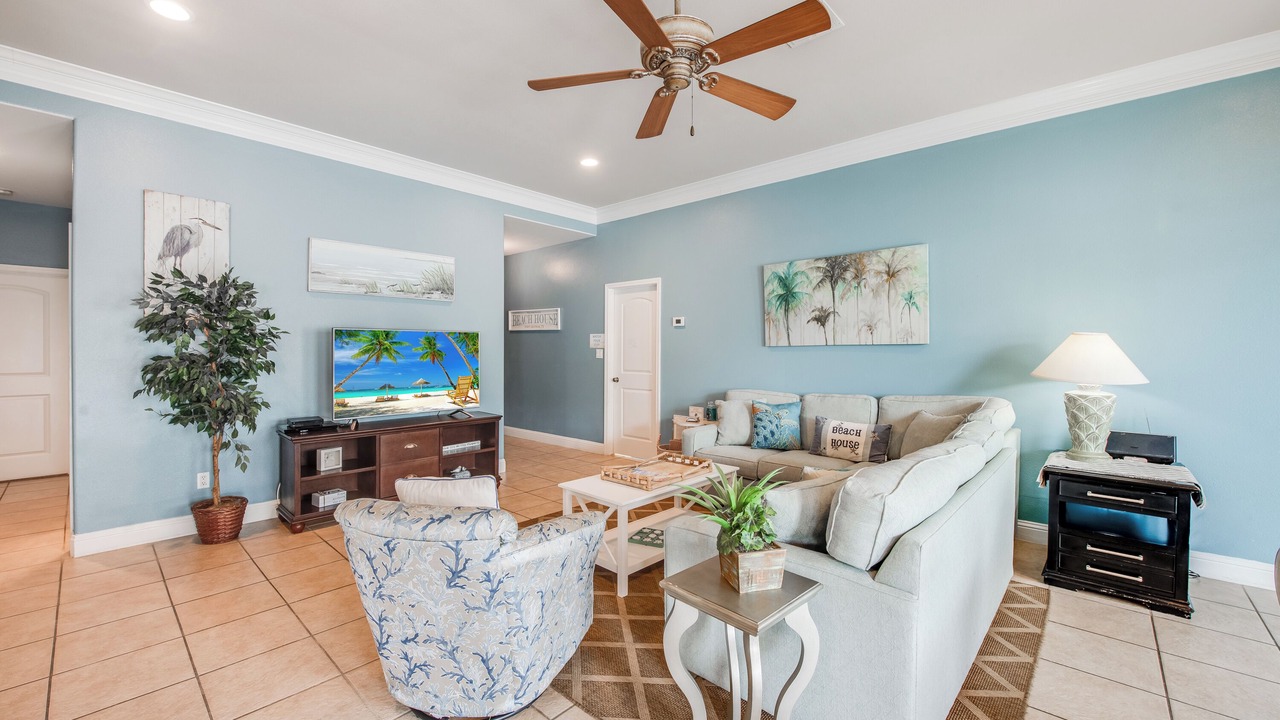Photo of Livingroom in Safe Harbor