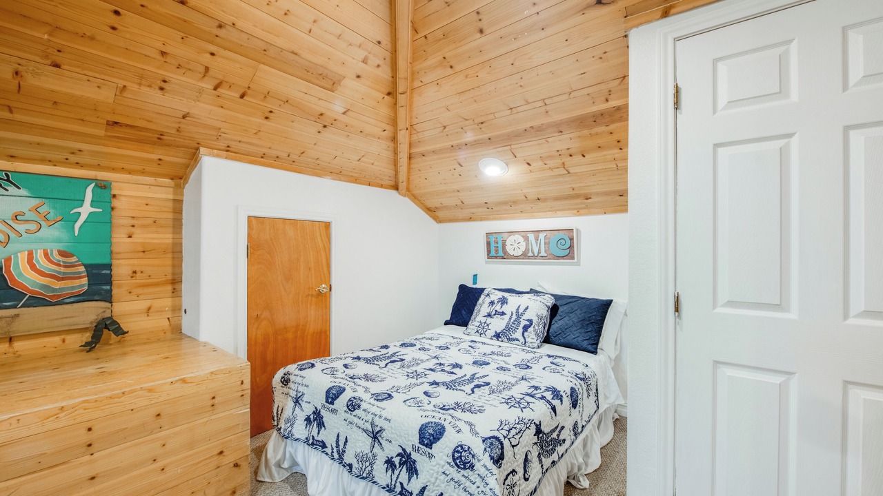 Photo of Bedroom in Safe Harbor