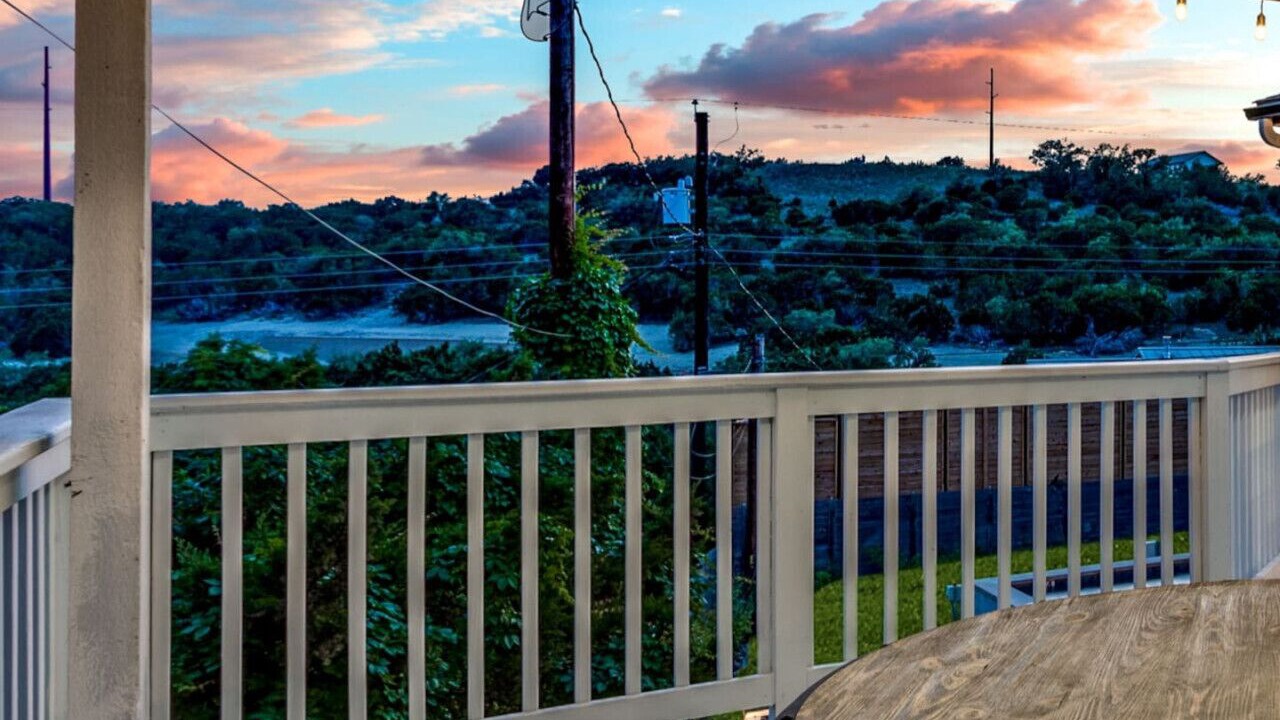 Photo of Patio Balcony in Travis Landing
