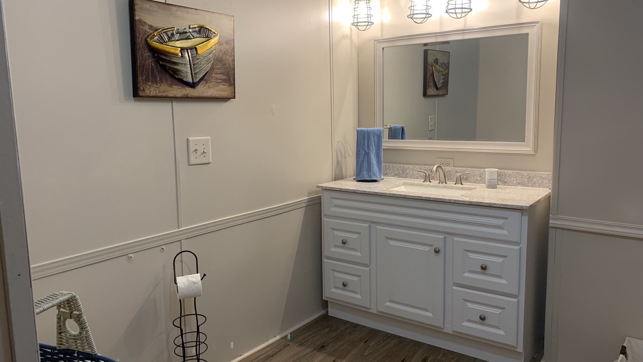 Photo of Bathroom in Iuka