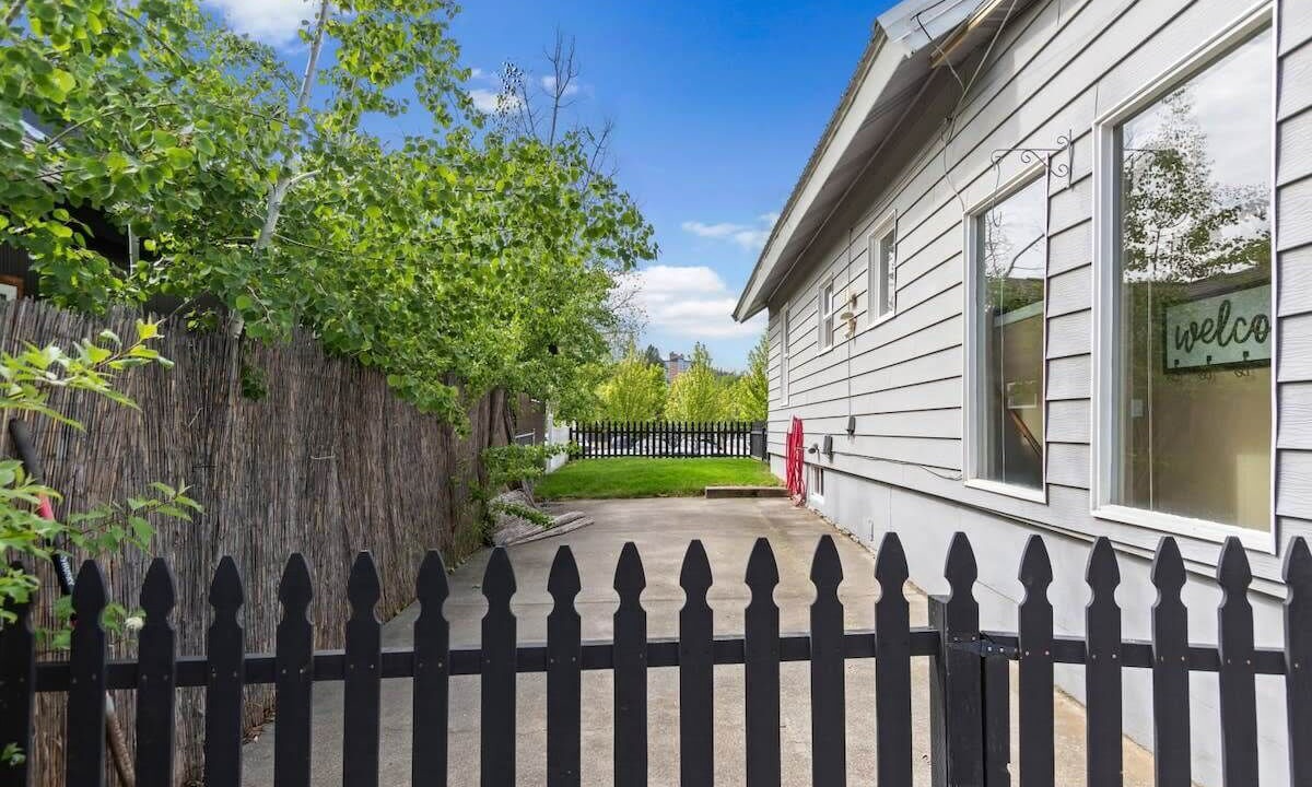 Photo of Outdoor in Garden District
