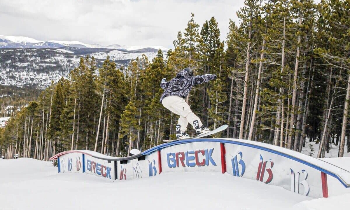 Photo of Others in Peak 8