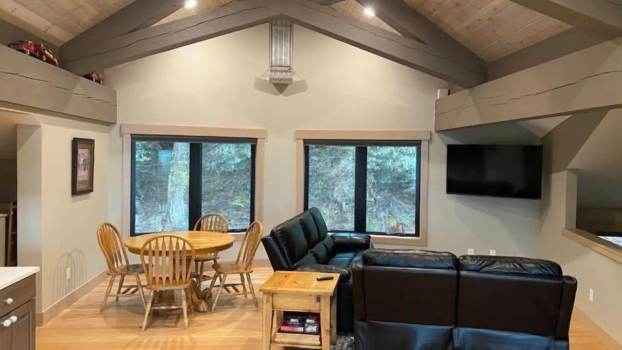 Photo of Livingroom in Bozeman