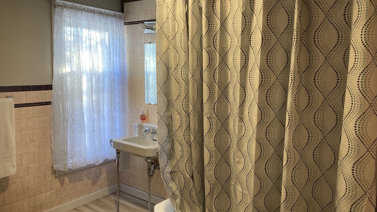 Photo of Bathroom in Miles City