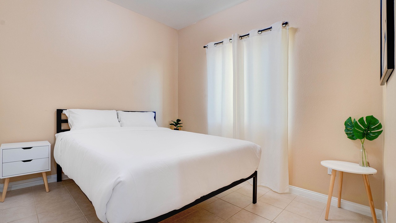 Photo of Bedroom in Lincoln Acres