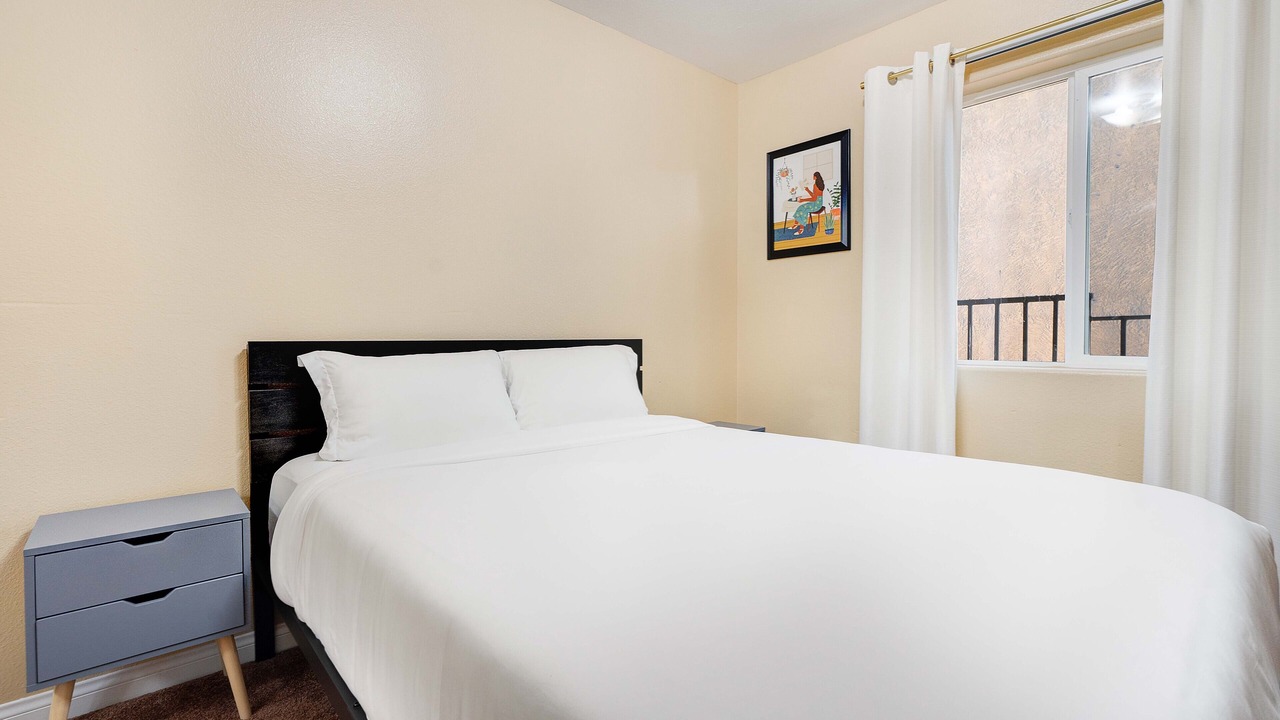 Photo of Bedroom in Lincoln Acres