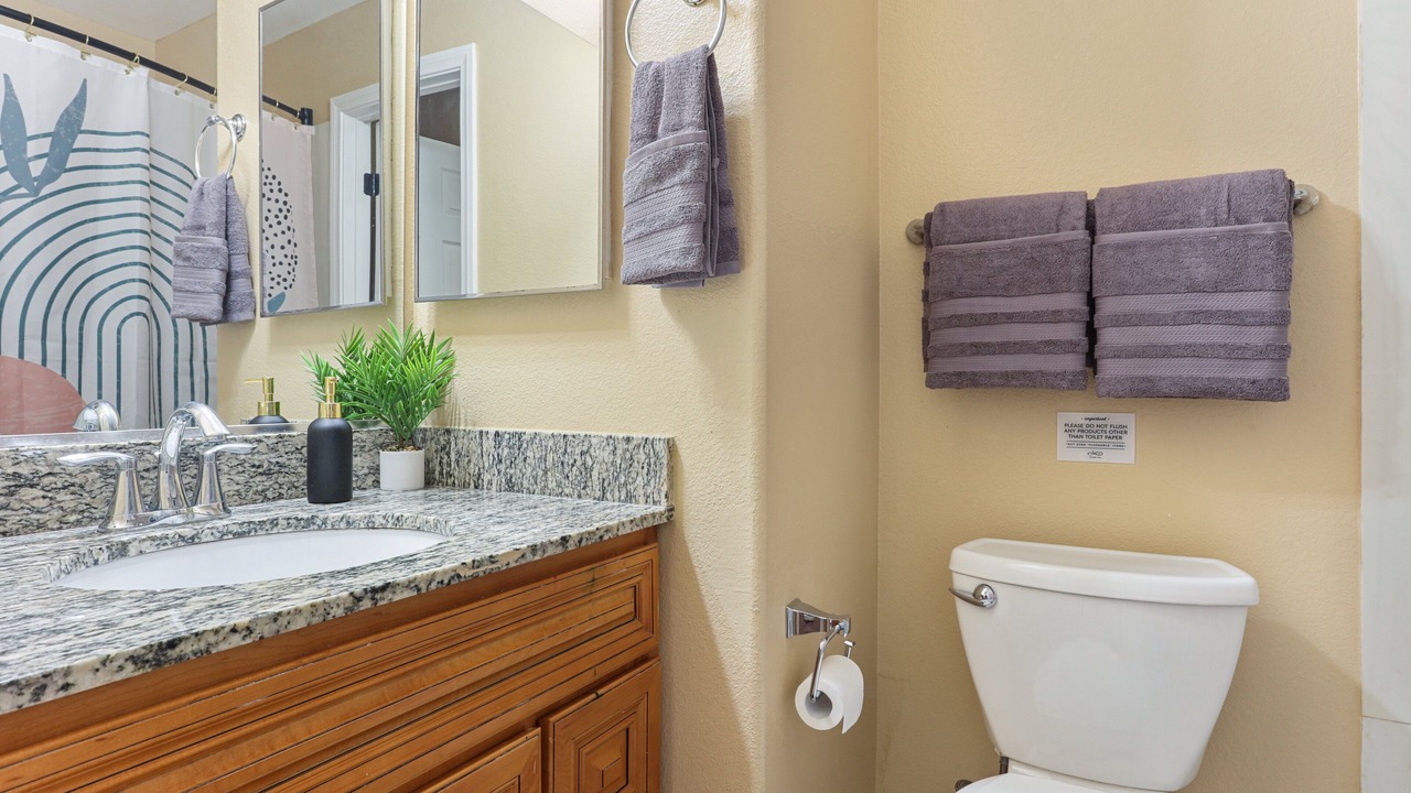 Photo of Bathroom in Lincoln Acres