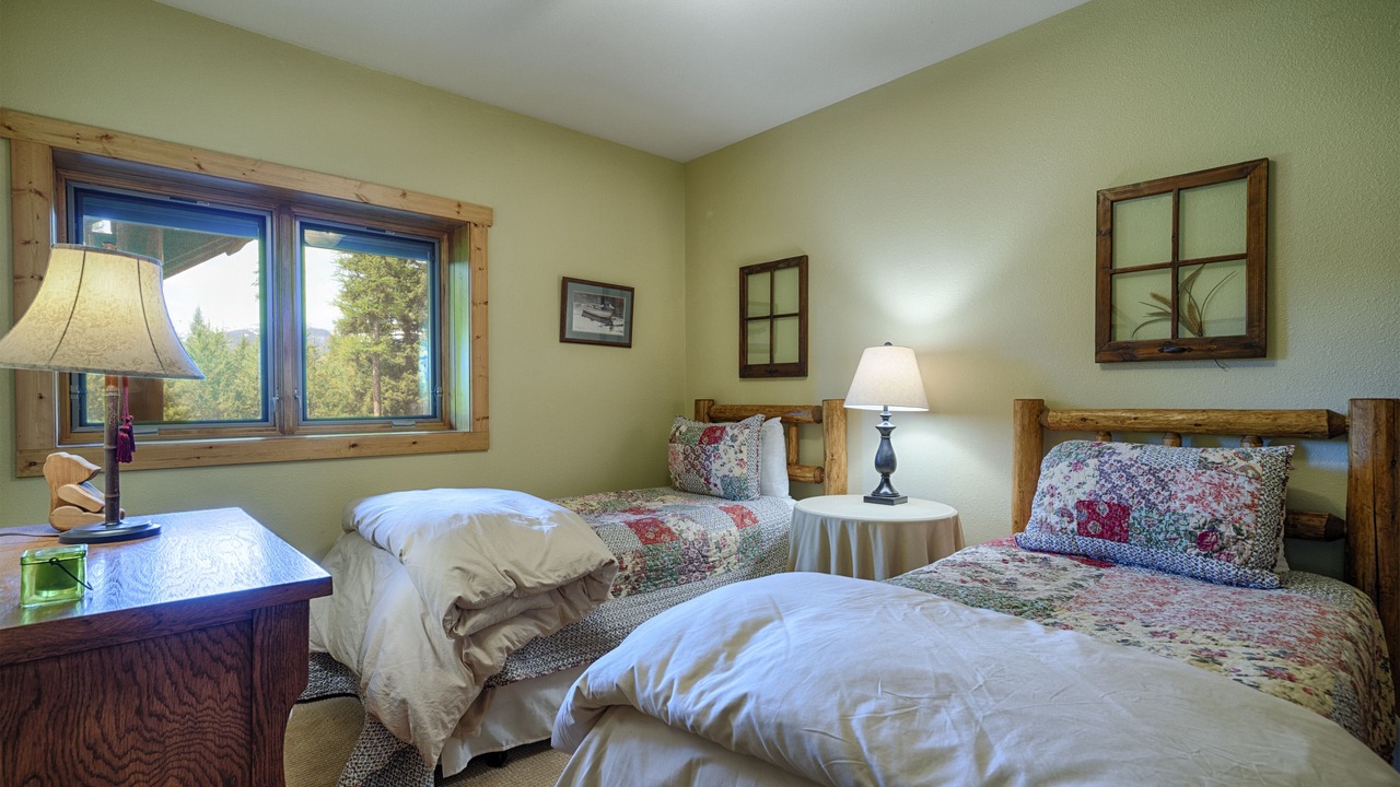 Photo of Bedroom in Condon