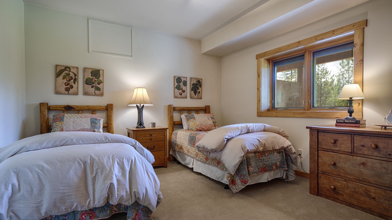 Photo of Bedroom in Condon