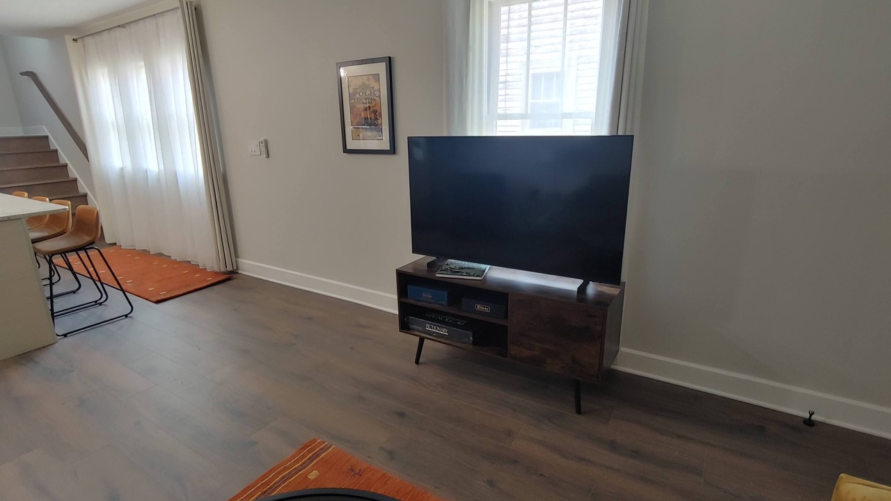 Photo of Livingroom in Near Eastside