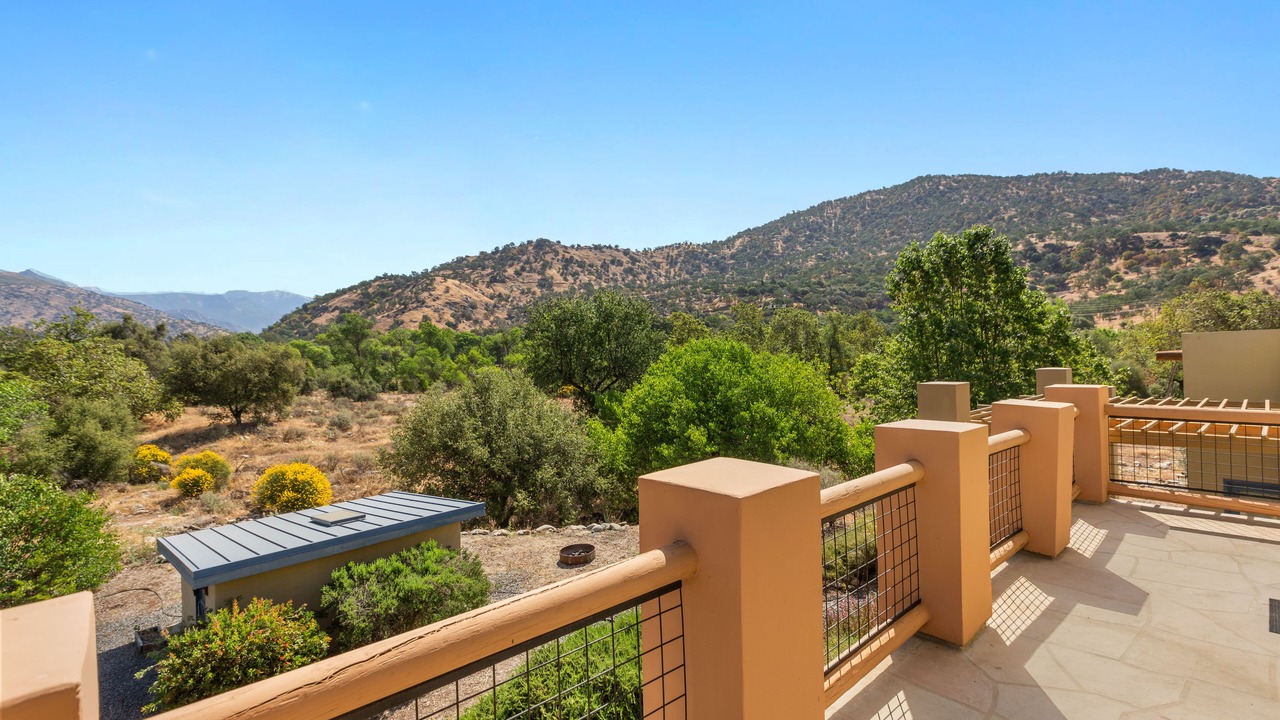 Photo of Patio Balcony in Three Rivers