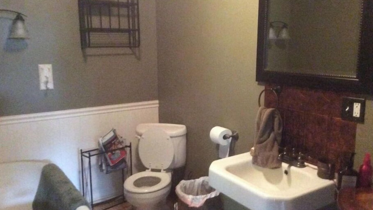 Photo of Bathroom in Simms