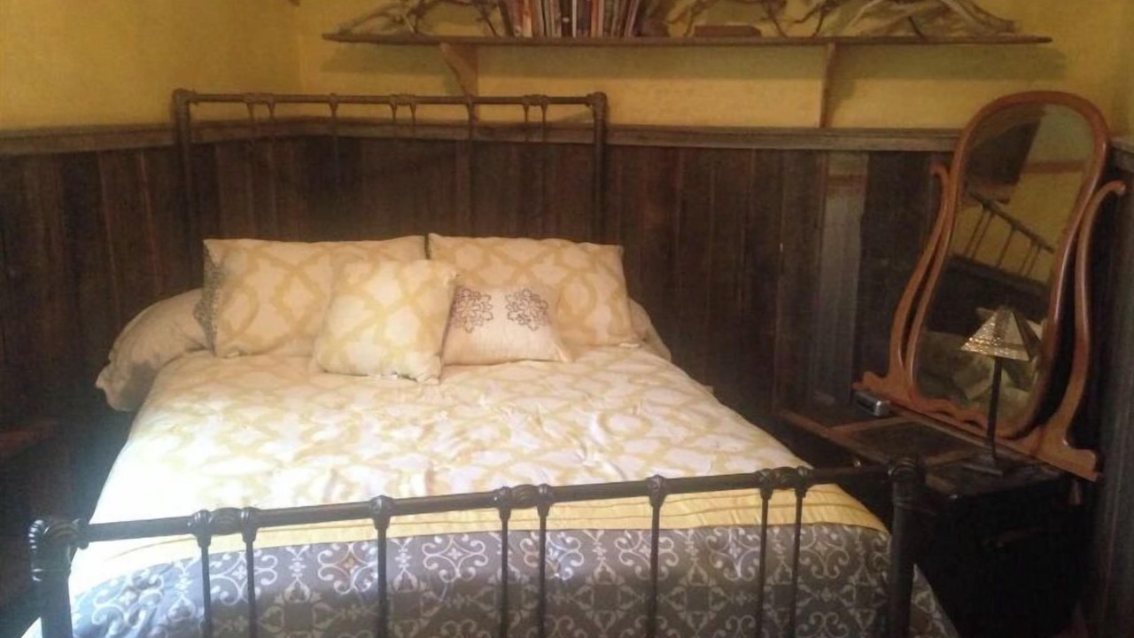 Photo of Bedroom in Augusta