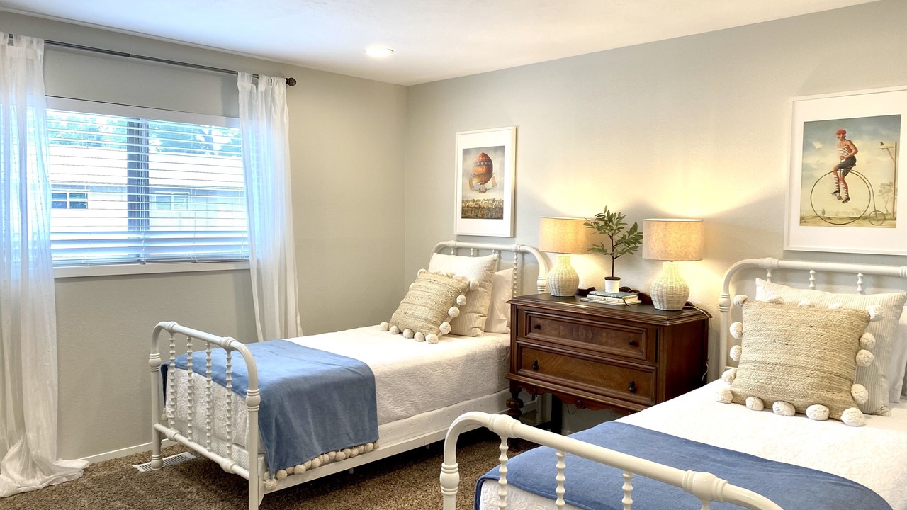 Photo of Bedroom in Eagle
