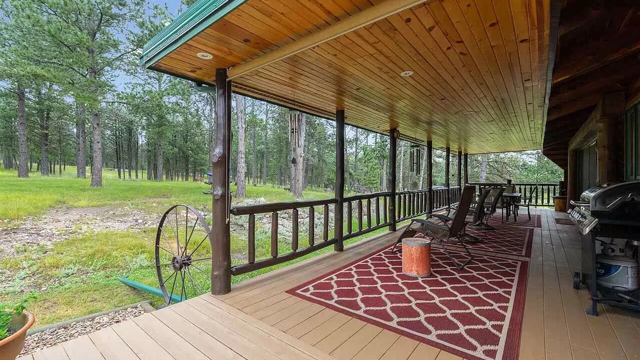 Photo of Patio Balcony in Custer