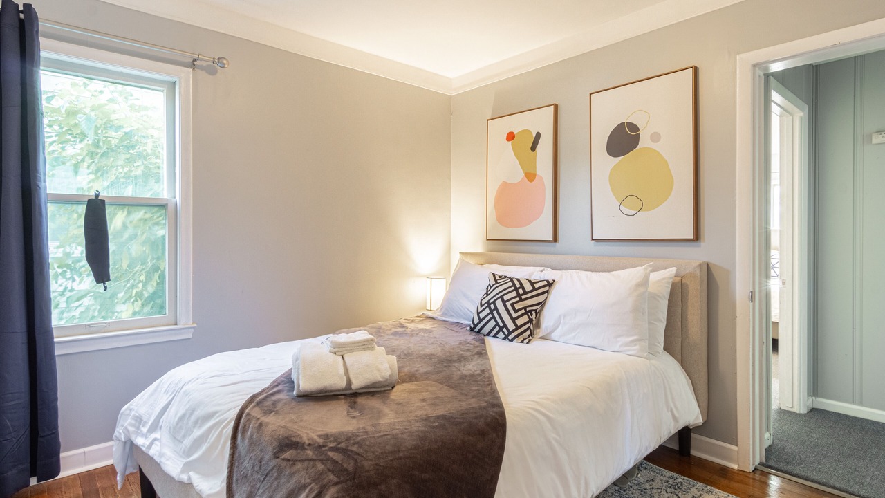 Photo of Bedroom in Berkley
