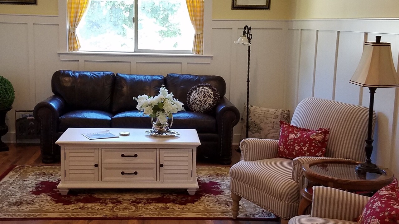 Photo of Livingroom in Garden District