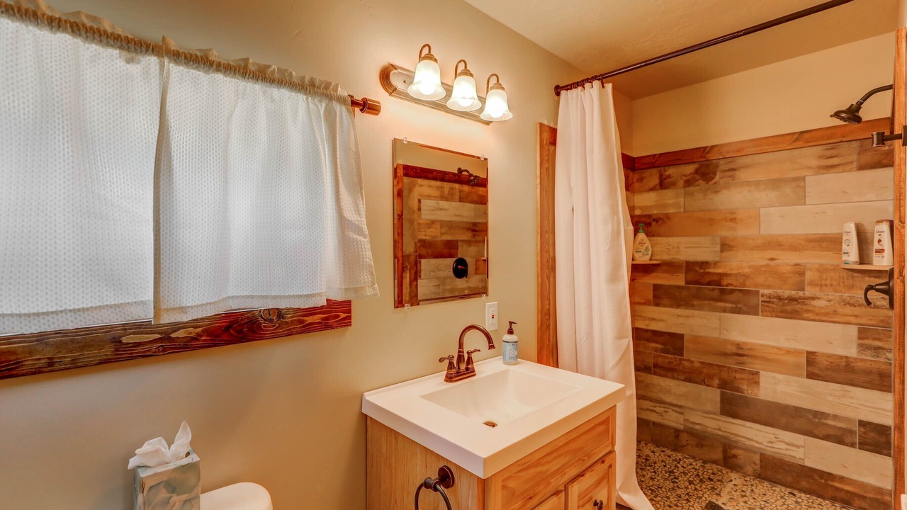 Photo of Bathroom in Riggins