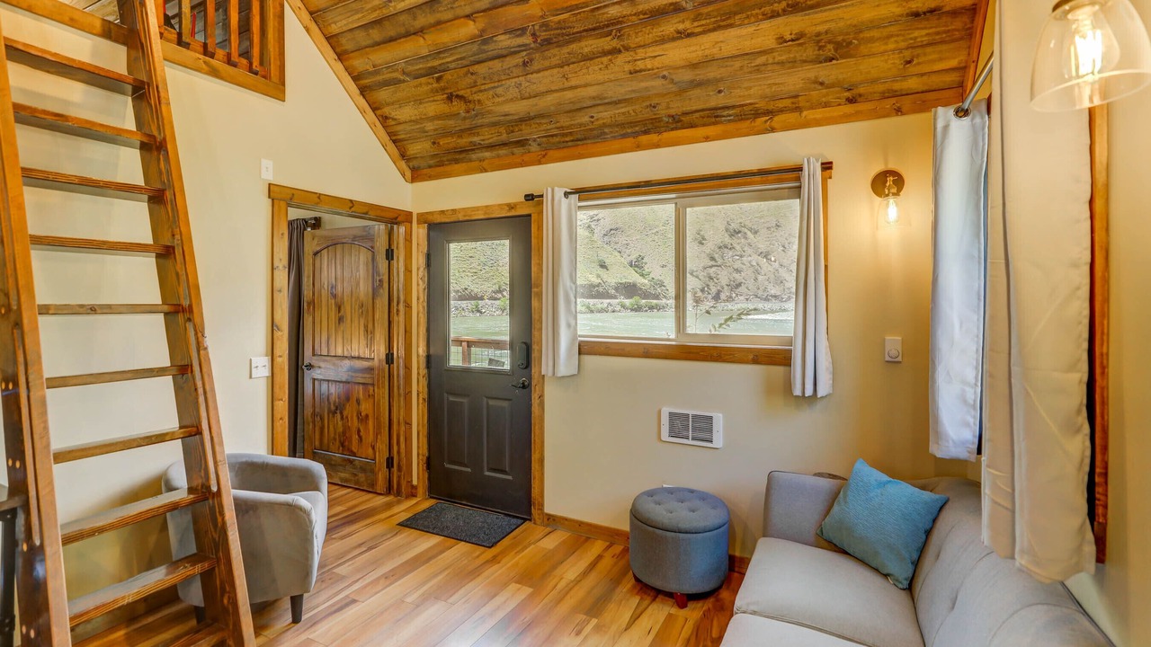 Photo of Livingroom in Riggins