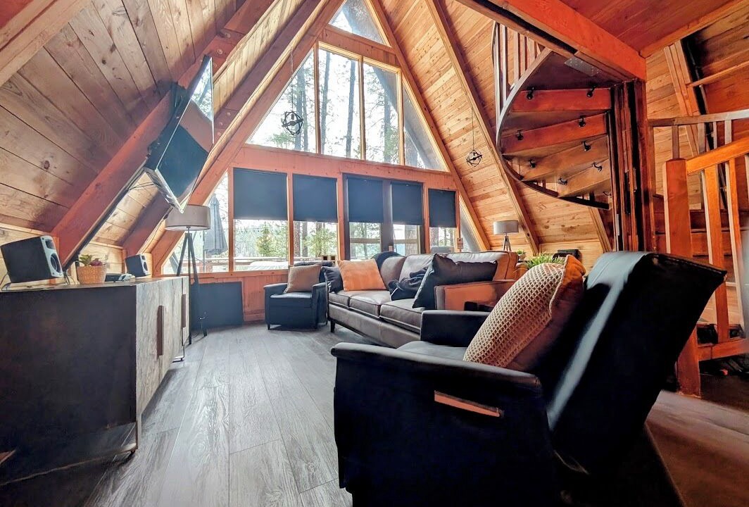 Photo of Bedroom in Garden Valley