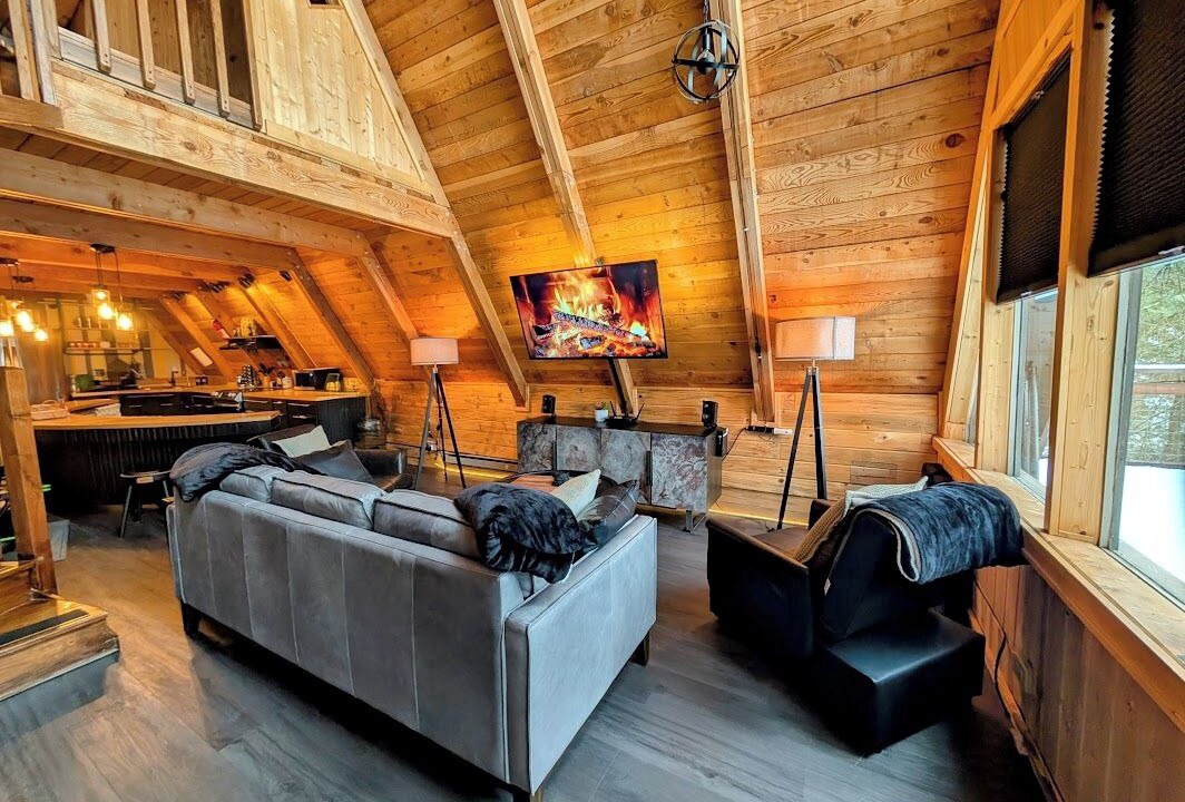 Photo of Bedroom in Garden Valley