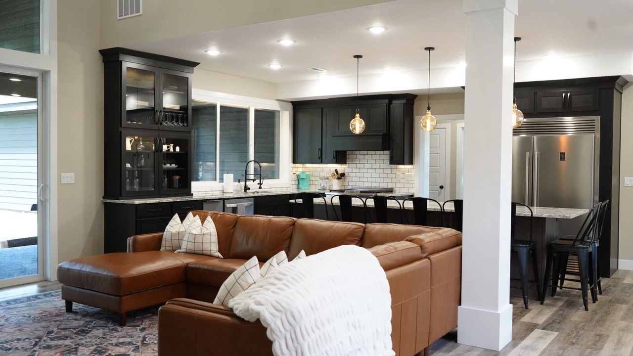 Photo of Livingroom in Island Park
