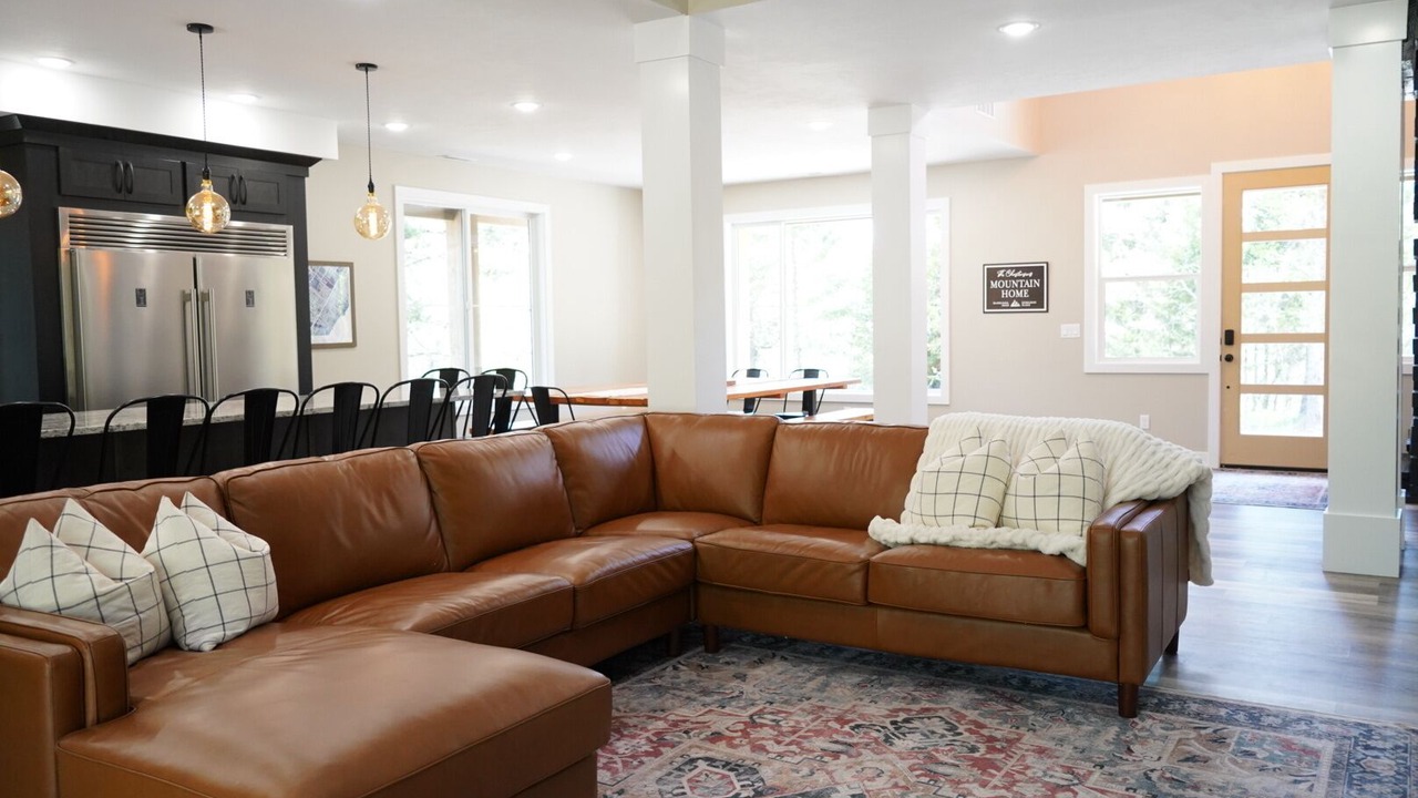 Photo of Livingroom in Island Park
