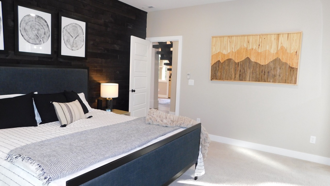 Photo of Bedroom in Island Park