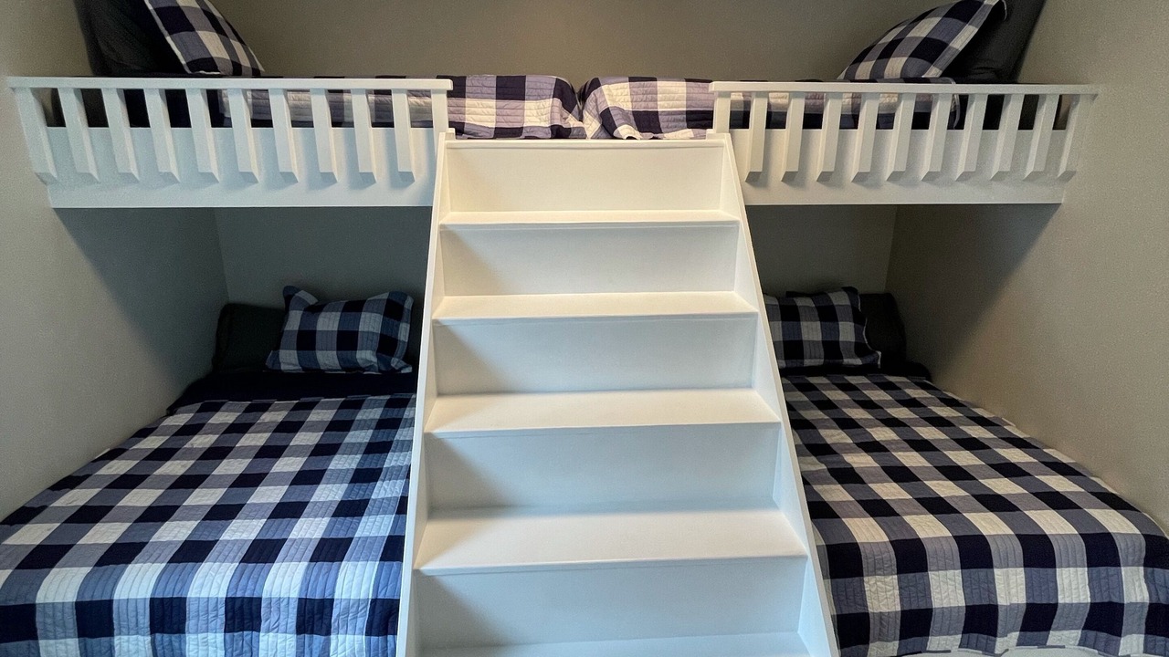 Photo of Bedroom in Russells Point