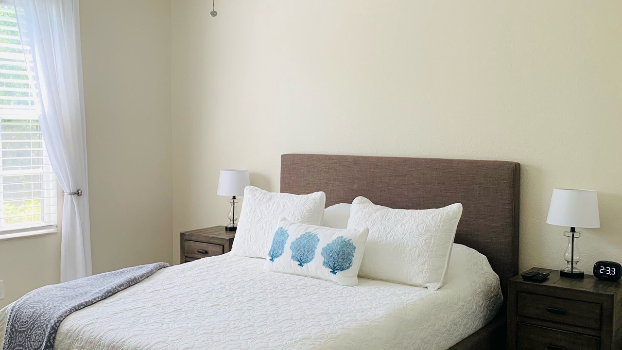 Photo of Bedroom in Bonita Shores