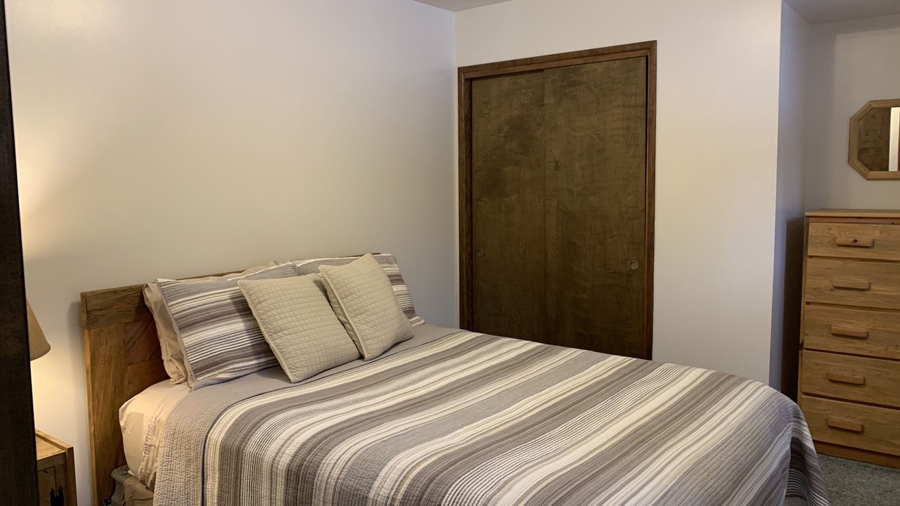 Photo of Bedroom in Black Butte Ranch