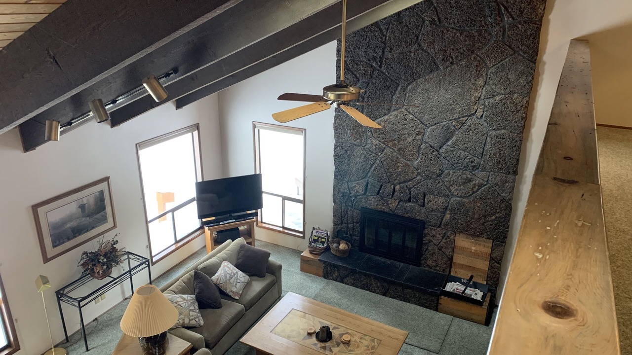 Photo of Livingroom in Black Butte Ranch