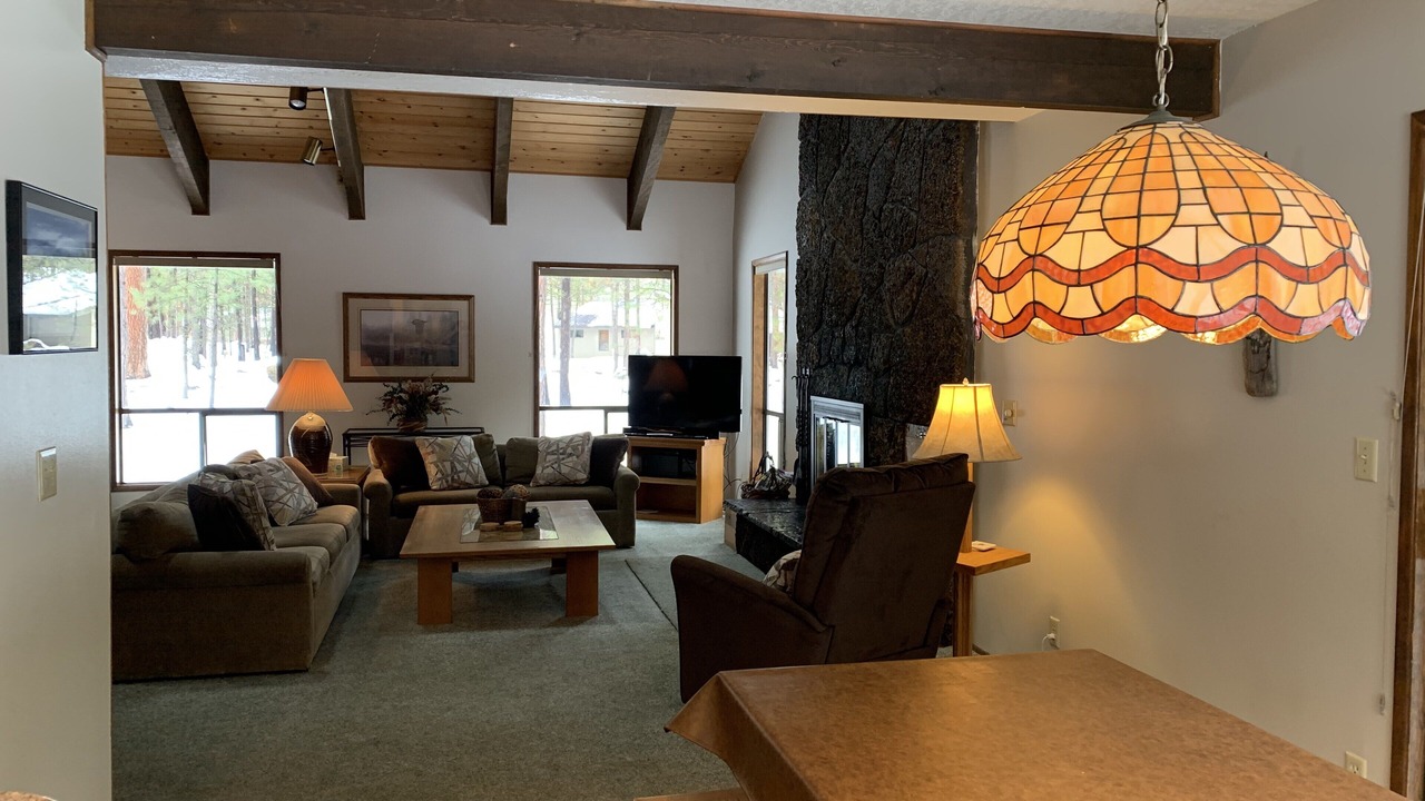 Photo of Livingroom in Black Butte Ranch