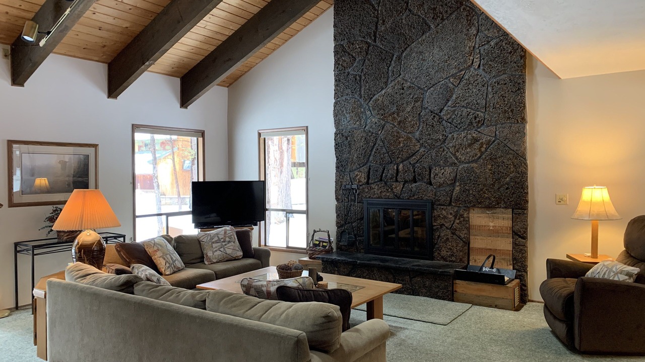 Photo of Livingroom in Black Butte Ranch