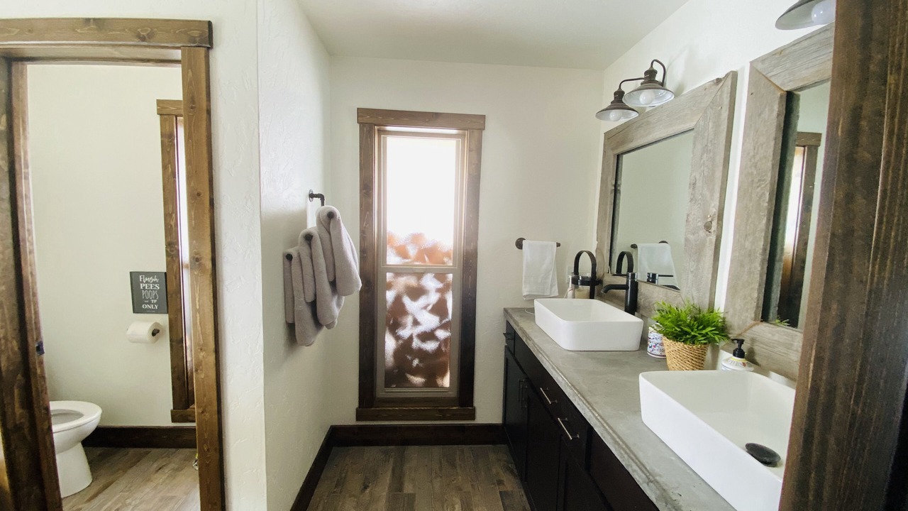 Photo of Bathroom in West Yellowstone
