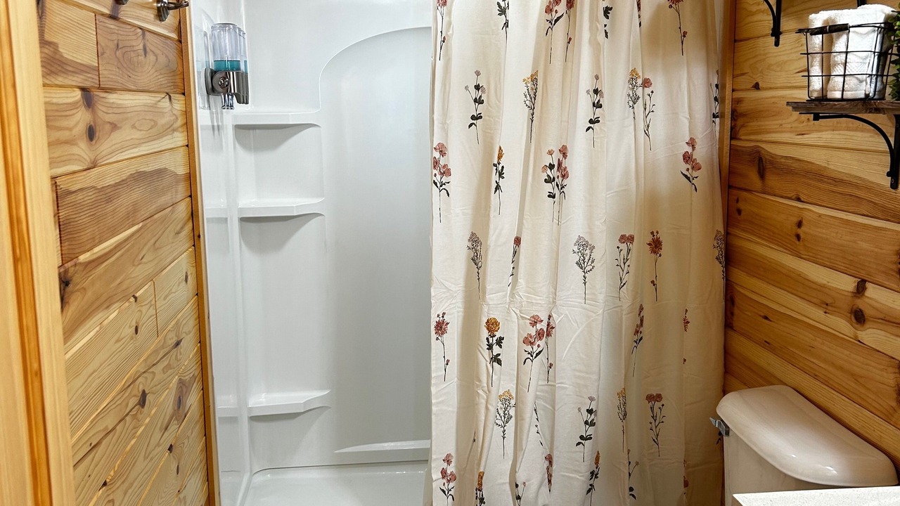 Photo of Bathroom in Bynum
