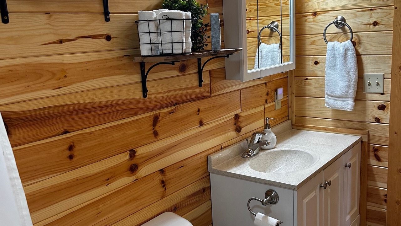 Photo of Bathroom in Bynum