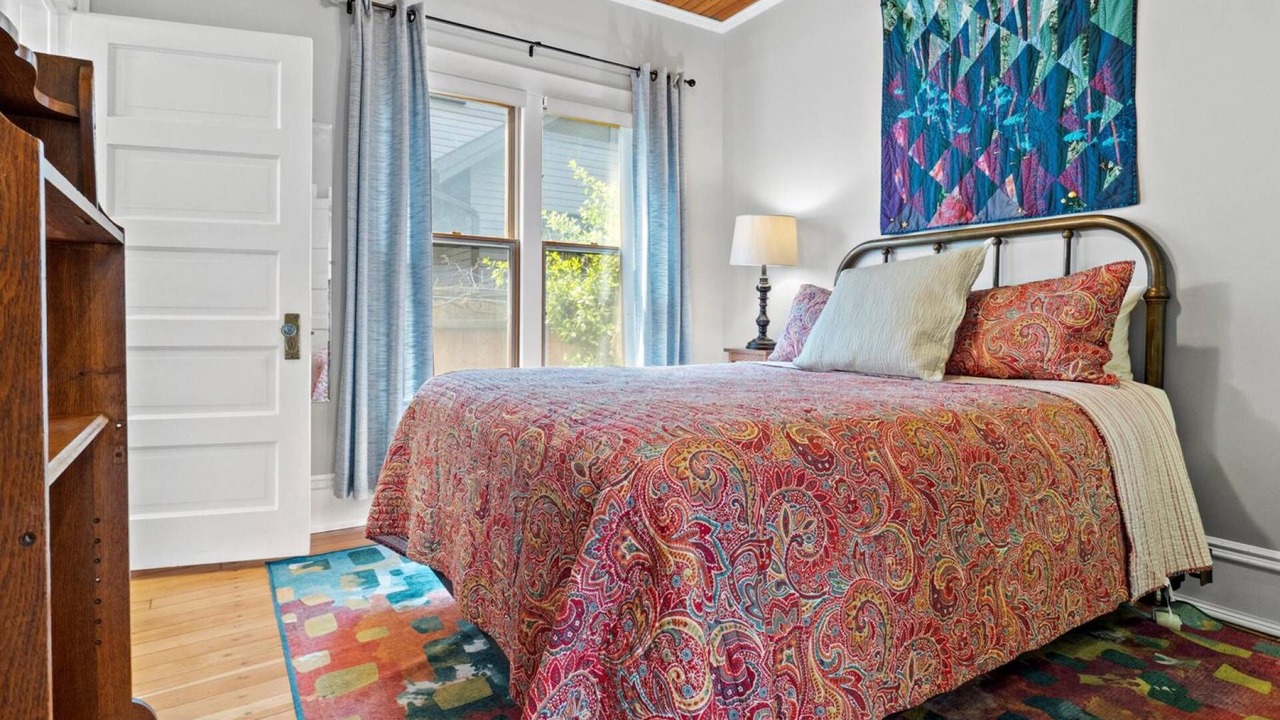 Photo of Bedroom in North End