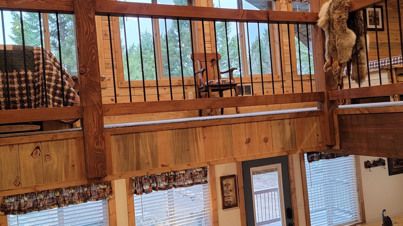 Photo of Livingroom in Island Park