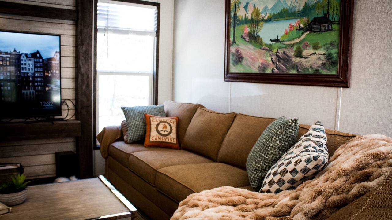 Photo of Livingroom in Kingston