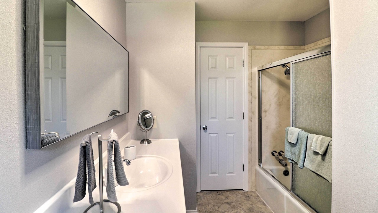 Photo of Bathroom in Higden