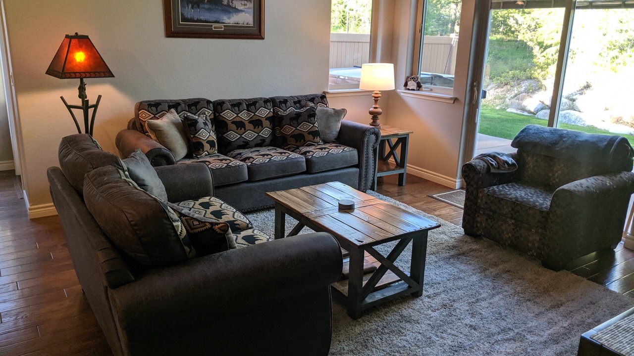 Photo of Livingroom in Columbia Falls