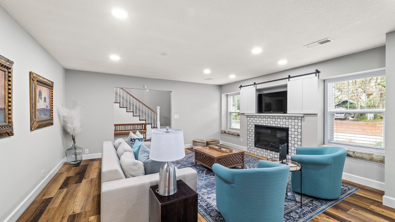 Photo of Livingroom in Amelia City