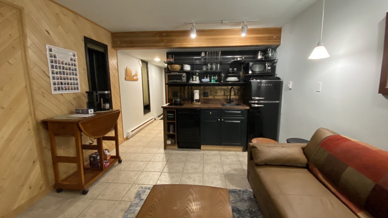 Photo of Livingroom in Four O'Clock